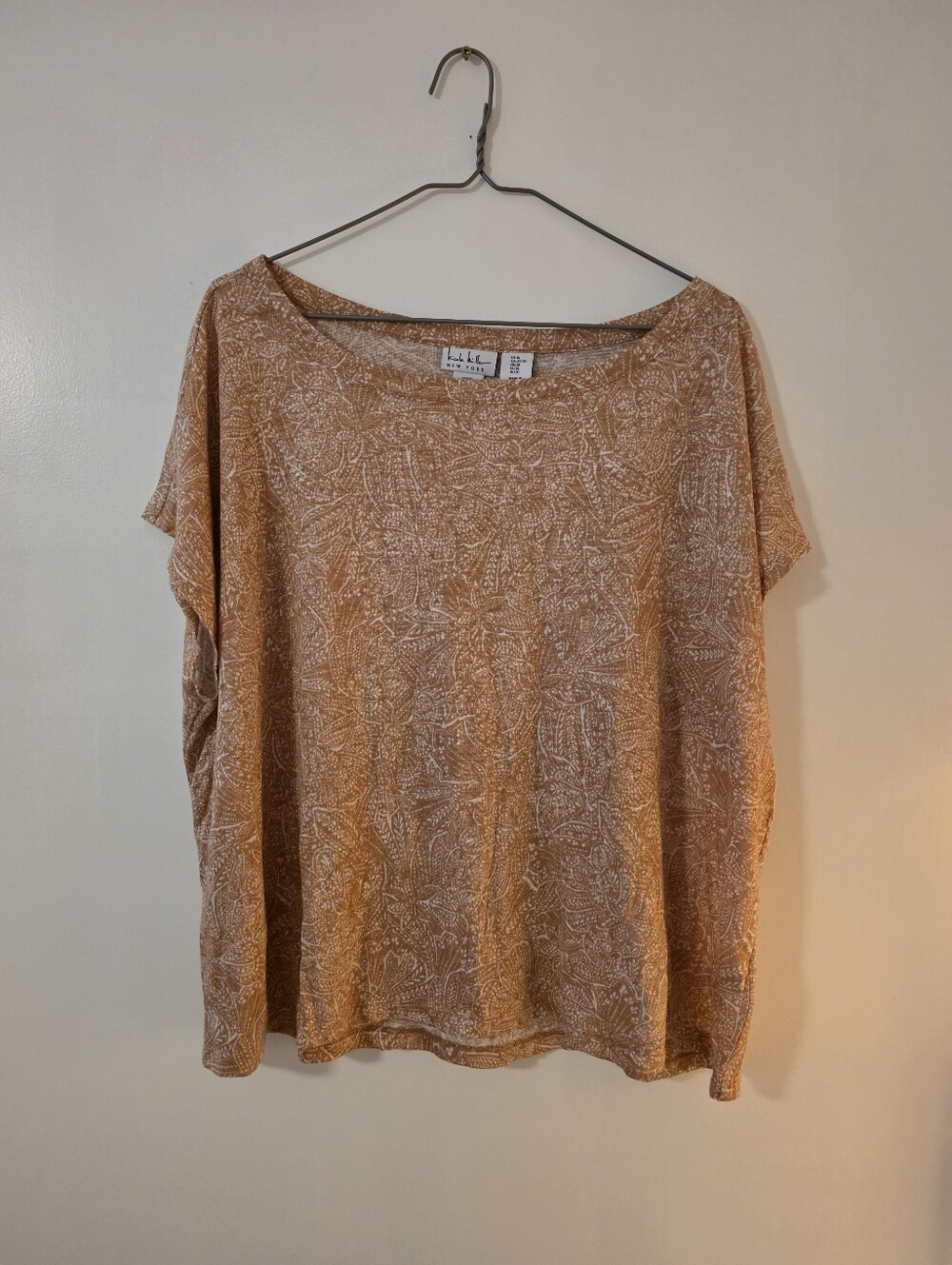 Nicole Miller Peach Printed Short Sleeve Tee, New York linen top